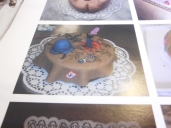 Torten im NS-Design MKÖ erstattet Anzeige